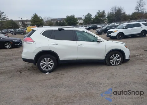 2015 Nissan Rogue Sv z USA, uszkodzony, nr VIN 5N1AT2MV8FC904016